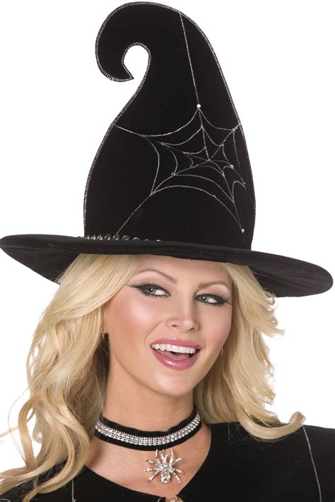 Unleashing your Inner Witch with the Qig Witch Hat